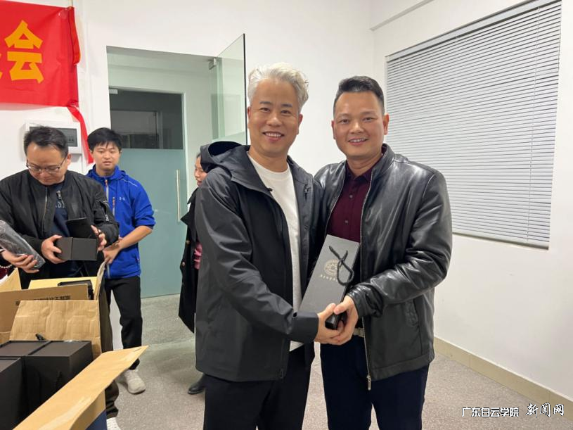 图片 2.png 图片 2.png